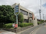 浜松市立東図書館 1009m
