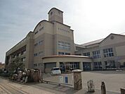 浜松市立東小学校 603m