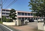 浜松市立入野小学校 1029m