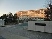 浜松市立新津小学校 1060m