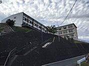 浜松市立入野中学校 353m
