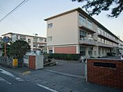浜松市立可美小学校 322m