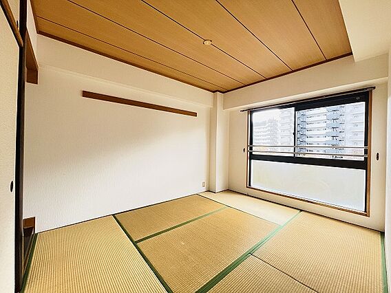 和室の畳をモダ...