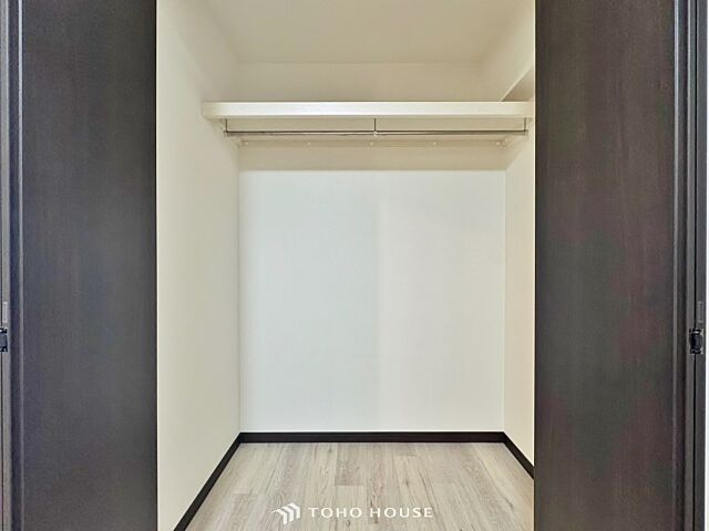 収納 コスモ北綾瀬クイーンズテラス 1階/-