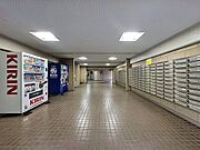 「マンションロビー」