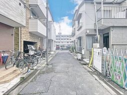 シンプルで洗練されたデザイン 住まう人の色に染まるお家