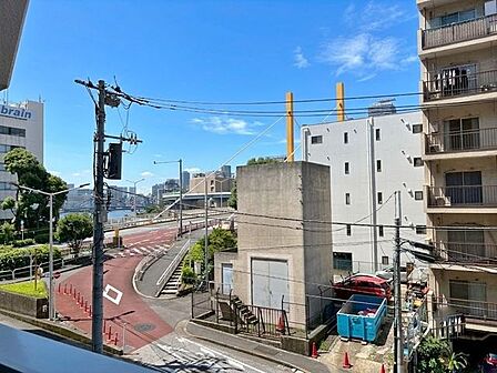 「眺望」心地よい風を感じながら、青空を眺め一息つくことのできる住空間です。