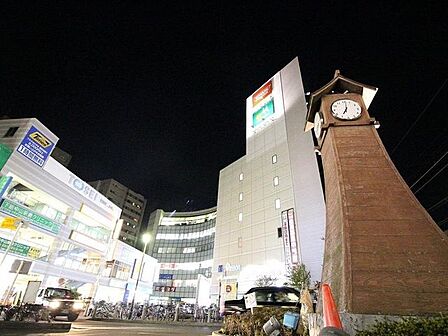 下総中山駅 740m