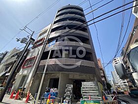 セレーノ新町  ｜ 大阪府大阪市西区新町2丁目（賃貸マンション1R・8階・34.94㎡） その1