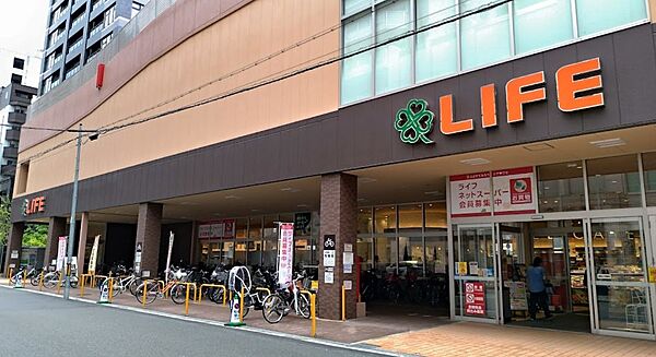 画像27:【スーパー】ライフ堺筋本町店まで350ｍ