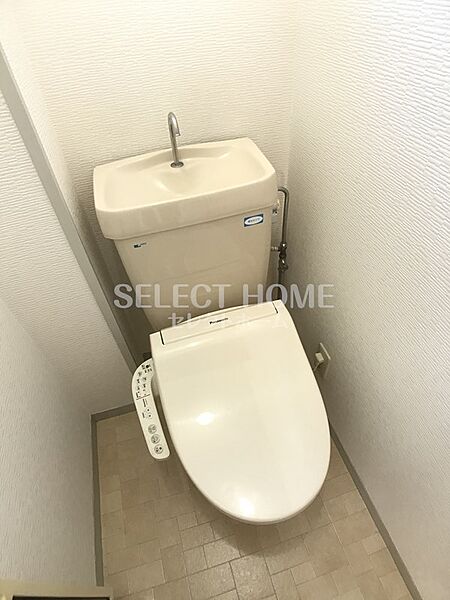 画像7:ゆったりとした空間のトイレです同型タイプ