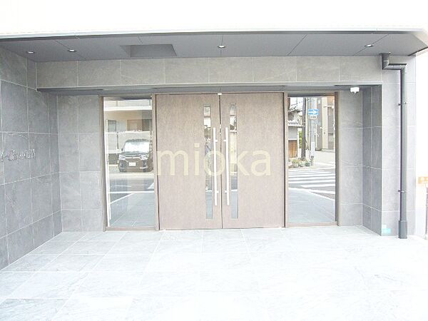 建物エントランス