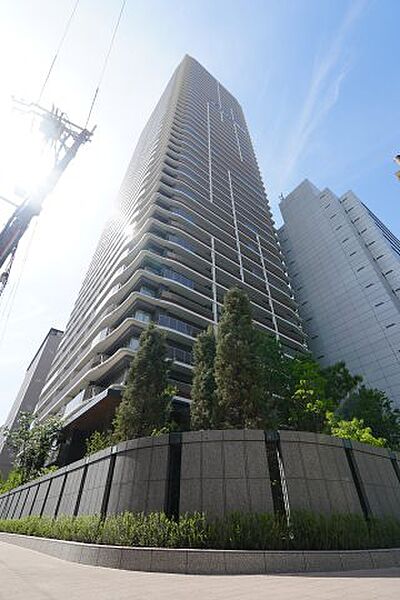 ローレルタワー堺筋本町 ｜大阪府大阪市中央区久太郎町2丁目(賃貸マンション2LDK・20階・63.52㎡)の写真 その1