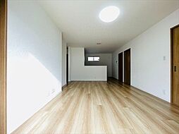 熊本市東区戸島西7丁目　中古戸建 3LDKのリビング/ダイニング