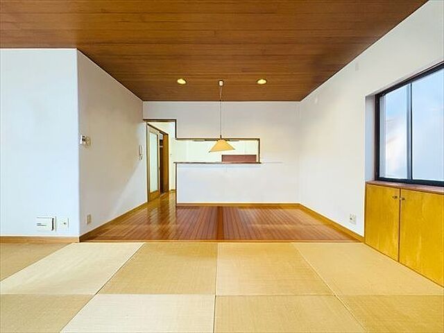 リビング/ダイニング 熊本市東区長嶺東3丁目