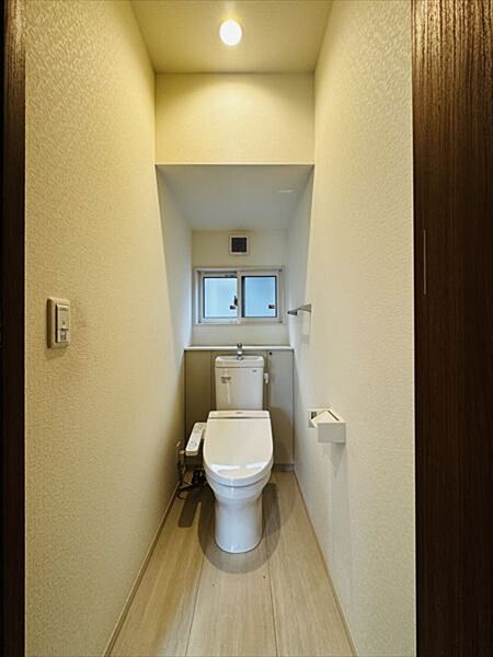 トイレを拡大表示