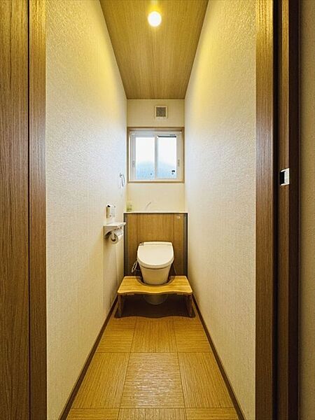 トイレを拡大表示