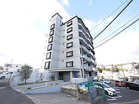 ニューリバー小倉  ｜ 福岡県北九州市小倉南区朽網東6丁目（賃貸マンション1R・3階・30.00㎡） その1