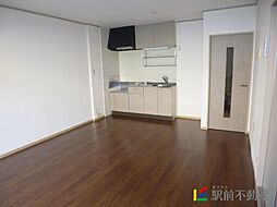 エミネンス白銀 102 1階2LDKのリビング/ダイニング