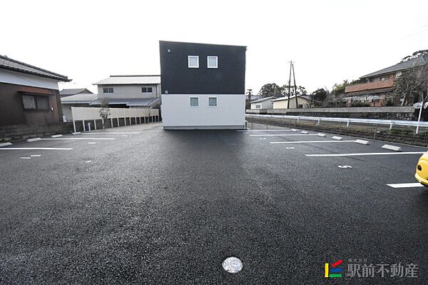 メゾングレイス真木町