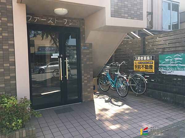 建物エントランス