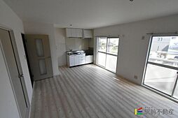 マウンテンビレッジ真木B棟 201 2階2LDKのリビング/ダイニング