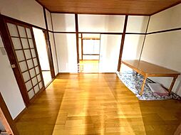 居間