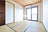寝室：部屋