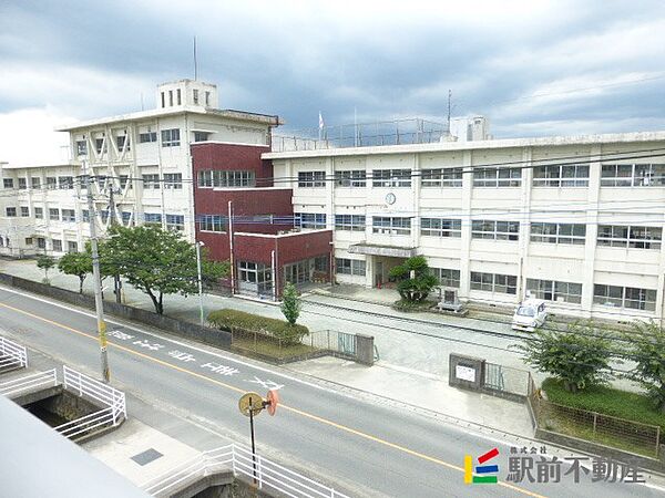 画像11:長峰小学校 