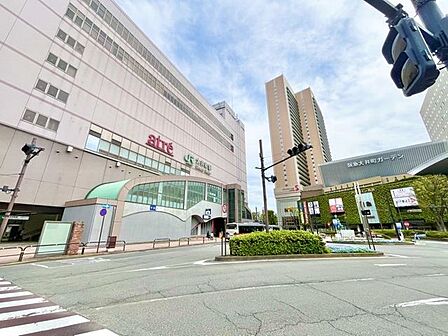 大井町駅(京浜東北線、東急大井町線) 徒歩11分。 870m