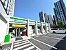 周辺：ファミリーマート港南四丁目店 徒歩5分。 340m
