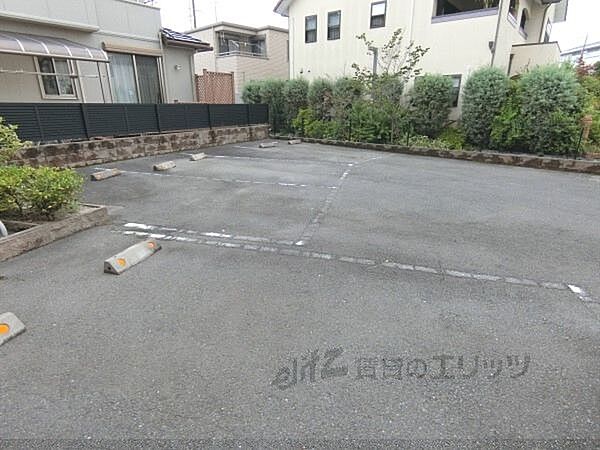 画像8:駐車場