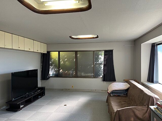 室内 伊勢崎市堀口町