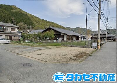 外観：駅まで平坦