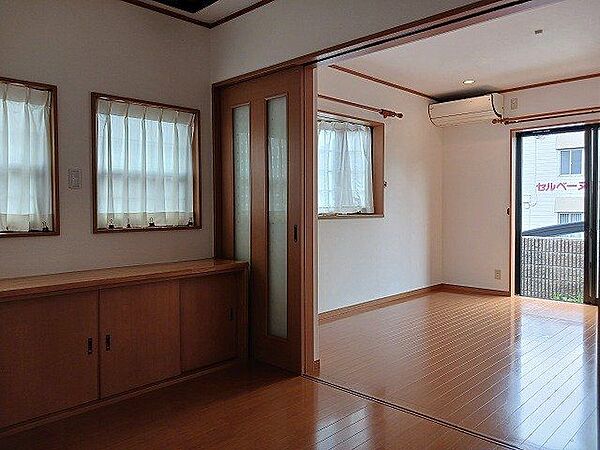 リビング/ダイニングを拡大表示