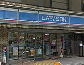 ローソン 北参道駅前店（206m）
