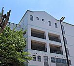 新宿区立四谷第六小学校（213m）
