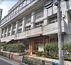 文京区立湯島小学校（553m）