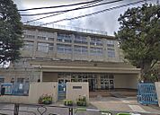文京区立関口台町小学校（439m）
