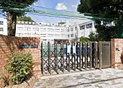 豊島区立仰高小学校（353m）