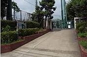 渋谷区立松濤中学校（500m）