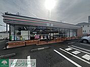 セブン-イレブン 狛江和泉本町4丁目店 徒歩12分。 930m