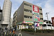 ウェルシア 496m