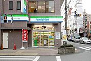 ファミリーマート立川ウインズ前 78m