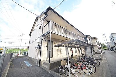 外観：タウンハウジング仙川店まで♪