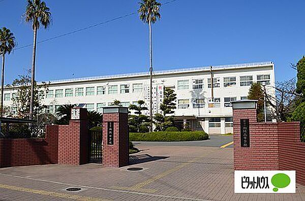 画像27:高校「和歌山県立向陽高校まで483m」