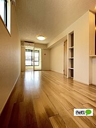 ヴァンヴェール西浜ＯＦ 105 1階1LDKのリビング/ダイニング