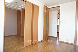 コムス・エルアール 306 3階2DKのリビング/ダイニング