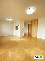 シャーメゾン下津野 107 1階2LDKのリビング/ダイニング