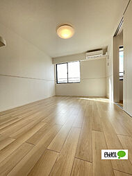 ウェルス　松江北 203 2階1LDKのリビング/ダイニング